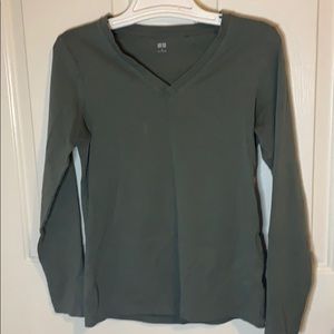 Uniqlo long sleeve shirt
